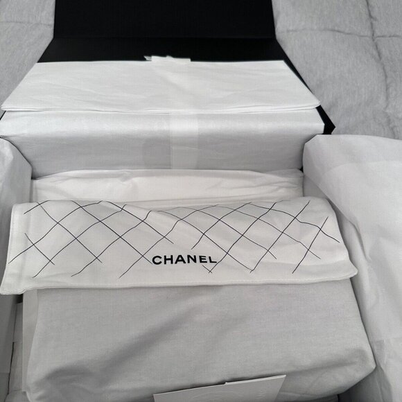 CHANEL Double Flap Classic Jumbo Caviar GHW - Picture 2 of 5